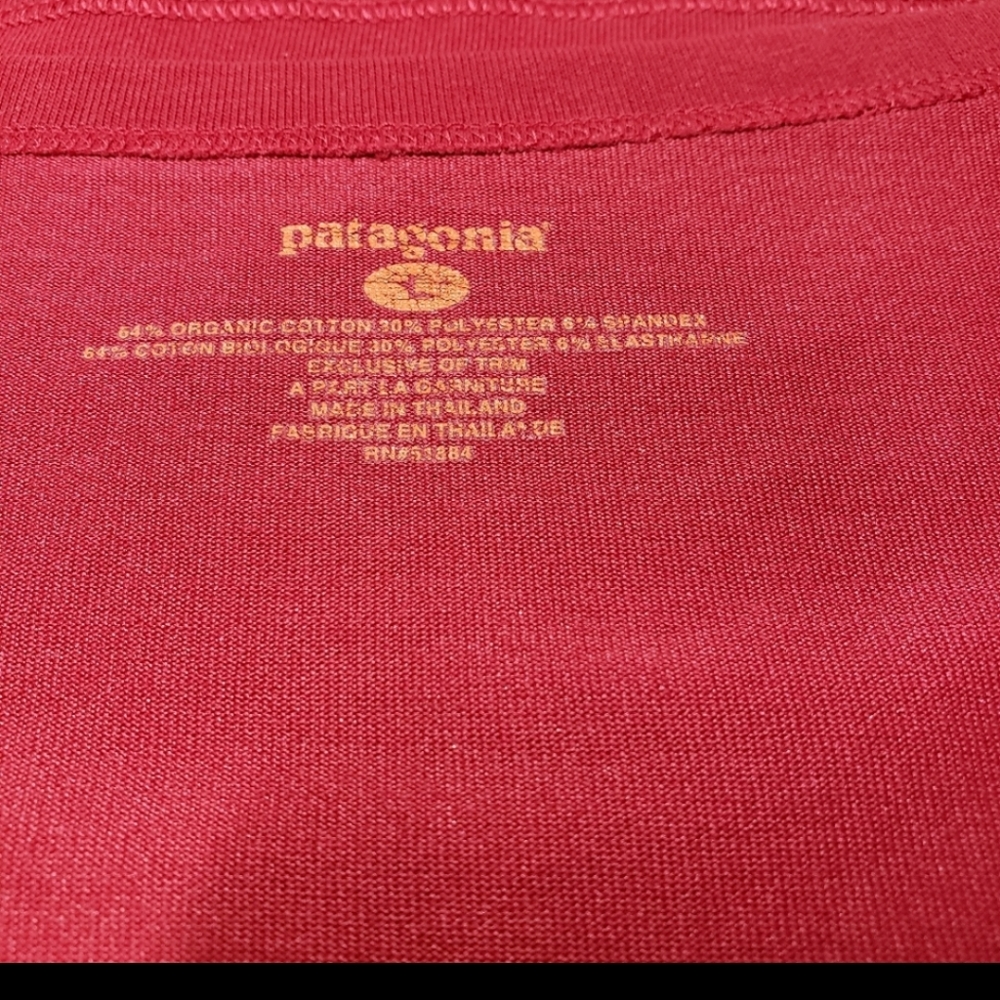 Patagonia, size Large, color - Red - Picture 2 of 3